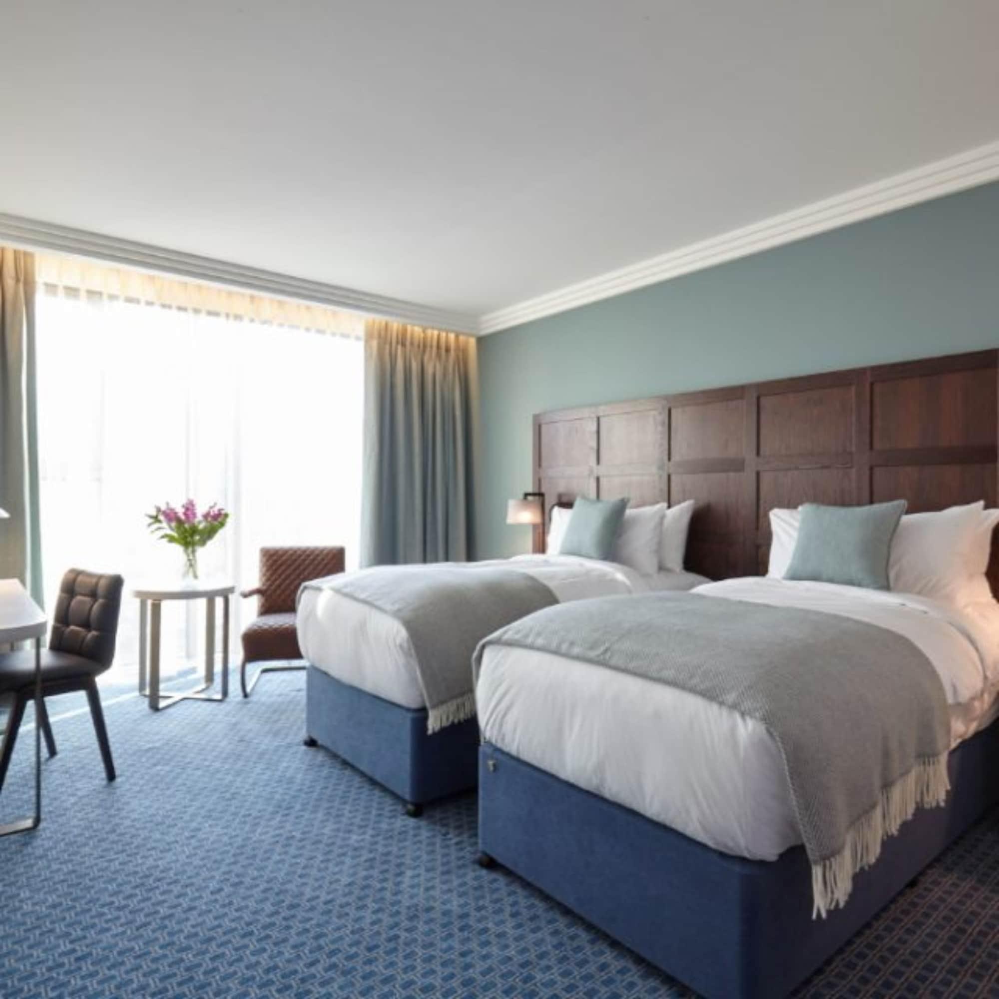 Clayton Hotel Cambridge Exterior photo